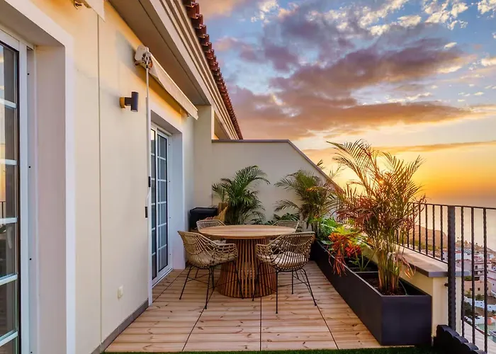 Live Victoria Dreamhouse *